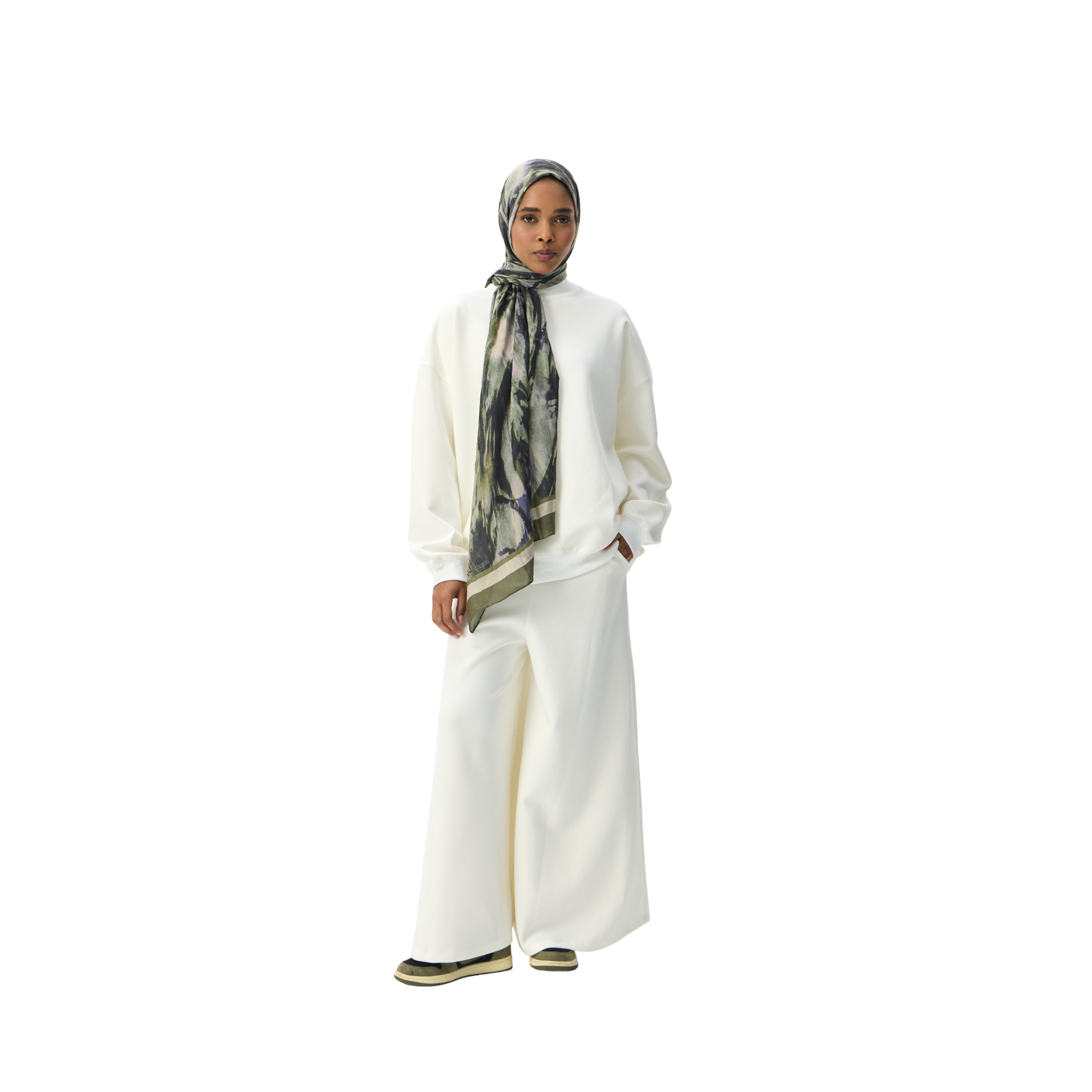 Oversized White Premium Scuba Modest Co-Ord With Pants – EP Modest
