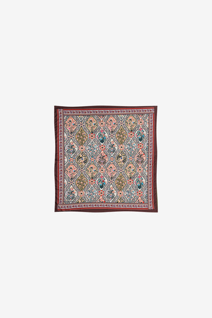 Lina Hijab (Square)